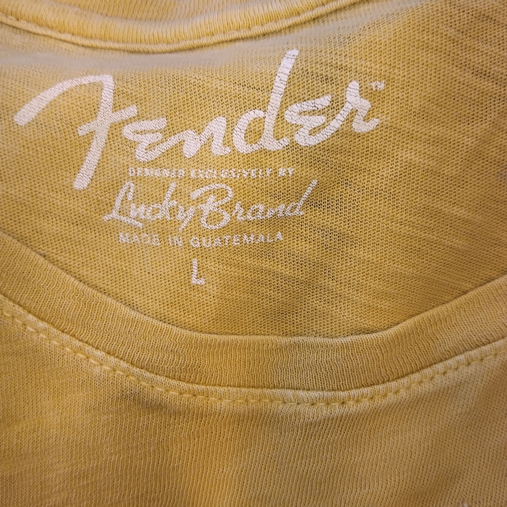 Fender Women's Yellow T-Shirt Guitar Rock and Roll szL - Picture 2 of 5